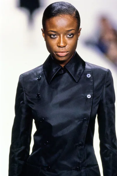 Look 48
